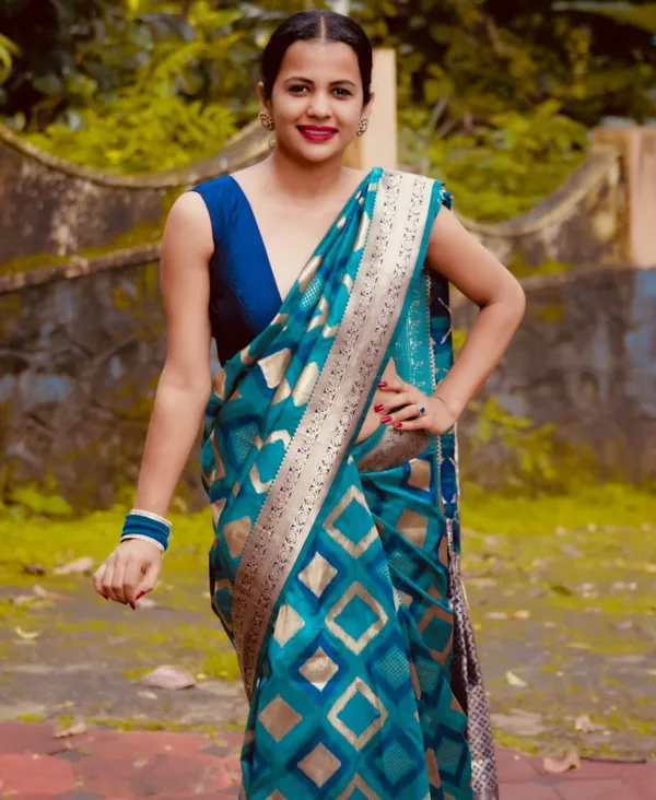 Rama_Banarasi_Silk_Traditional_Wear_Saree