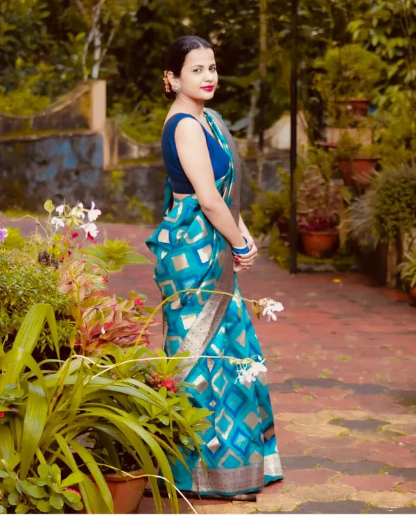 Rama_Banarasi_Silk_Traditional_Wear_Saree