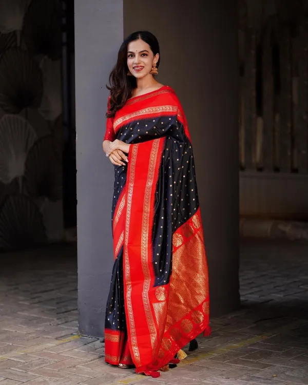 Red_And_Black_Banarasi_Silk_Traditional_Wear_Saree