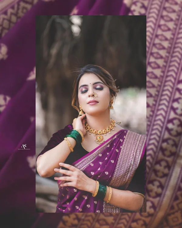 Wine_Banarasi_Silk_Traditional_Wear_Saree