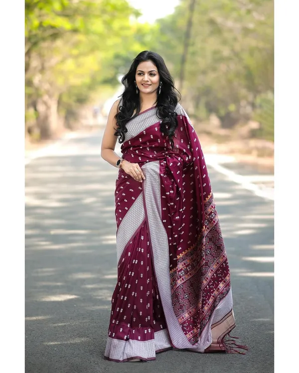 Wine_Banarasi_Silk_Traditional_Wear_Saree