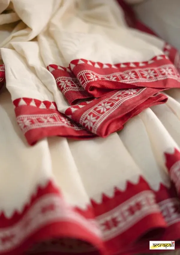 Cream_Banarasi_Silk_Traditional_Wear_Saree