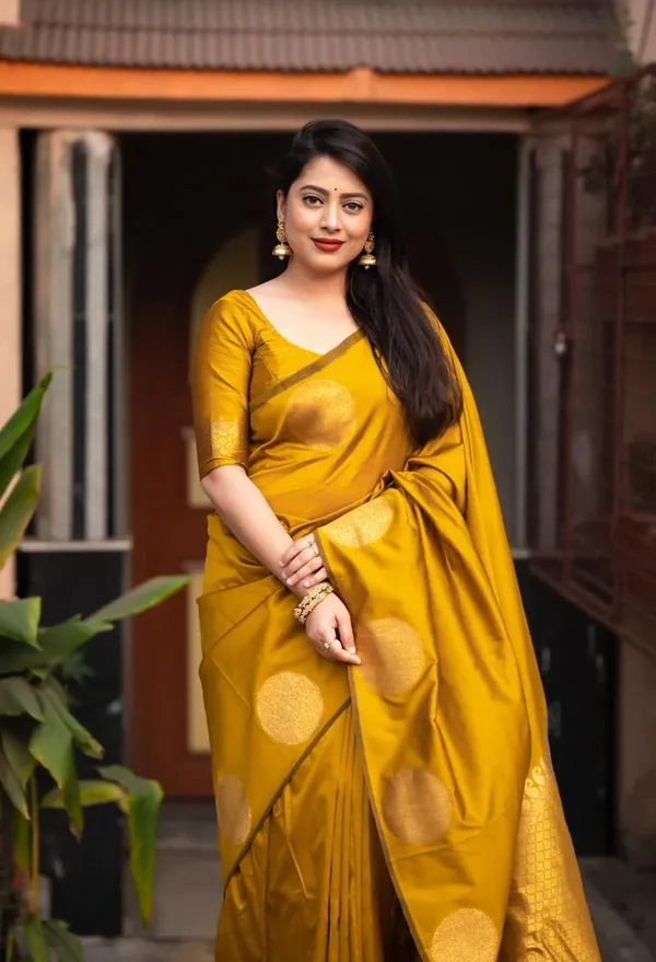 Yellow_Banarasi_Silk_Traditional_Wear_Saree