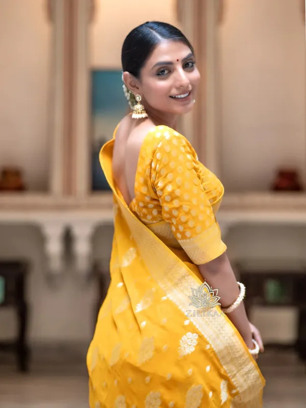 Yellow_Banarasi_Silk_Traditional_Wear_Saree