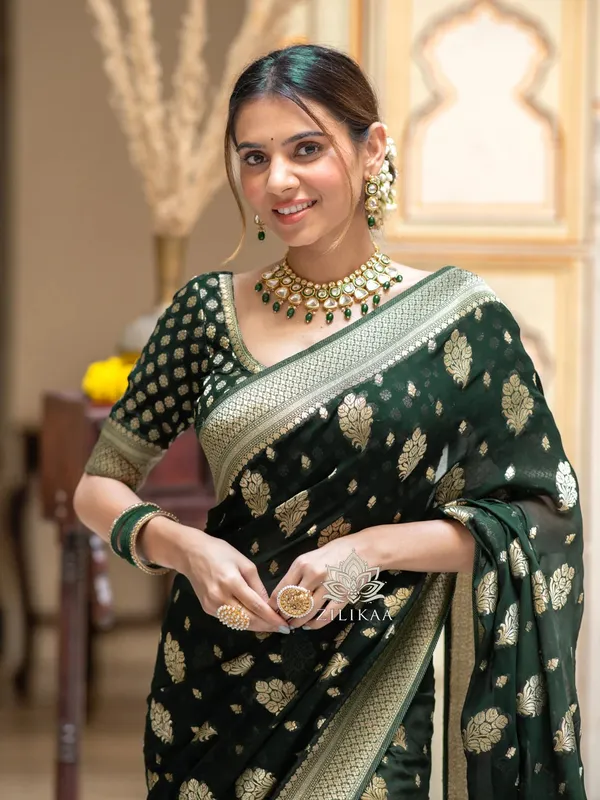 Green_Banarasi_Silk_Traditional_Wear_Saree