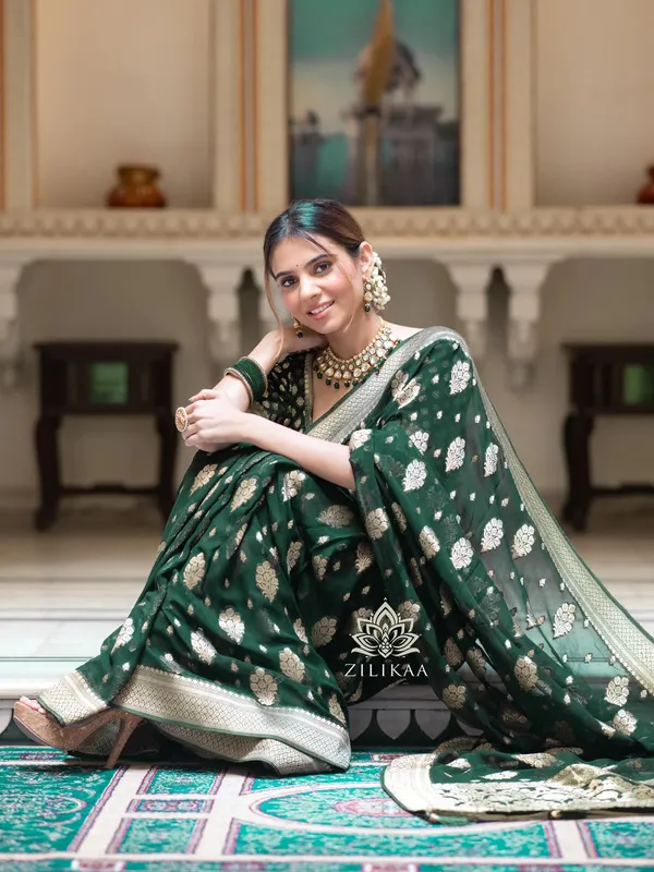 Green_Banarasi_Silk_Traditional_Wear_Saree