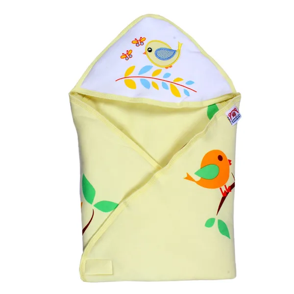 Yellow_Born_Baby_Blanket_Or_Wrapper_Or_Receiving_Towel