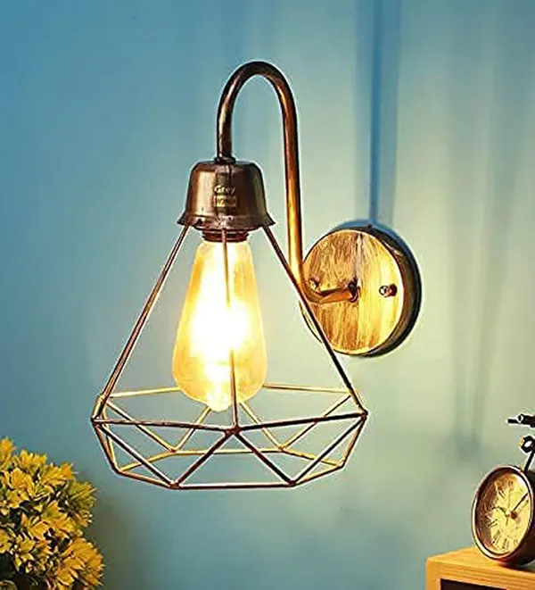 Wall_Light_Diamond_Cadge,_Antique_Bronze_Color