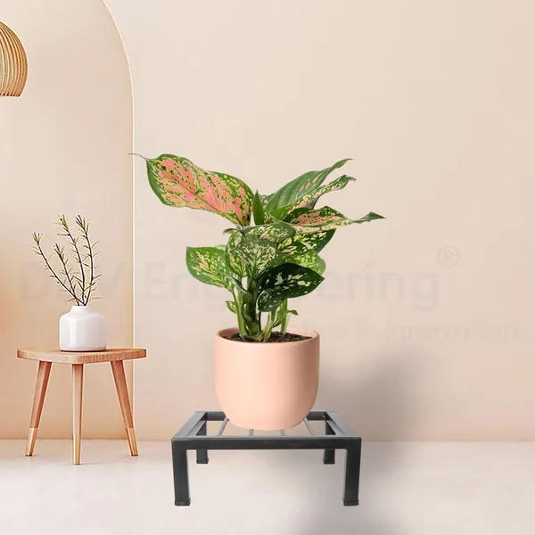 Heavy_Duty_Planter_Stand_Flower_Pot_Stand_Plant_Stands_for_Indoor_or_Outdoor_balcony,_25X25X11_CM_-_Black,_Pack_of_4_(DVPOT-51B-04)