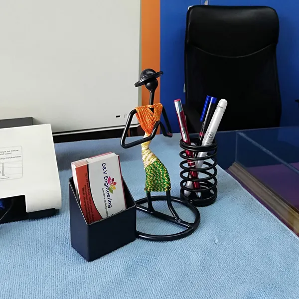 Namaste_Welcome_Gesture_Pen/Pencil_and_Visiting_Card_Holder_with_Indian_Tricolor/Tiranga