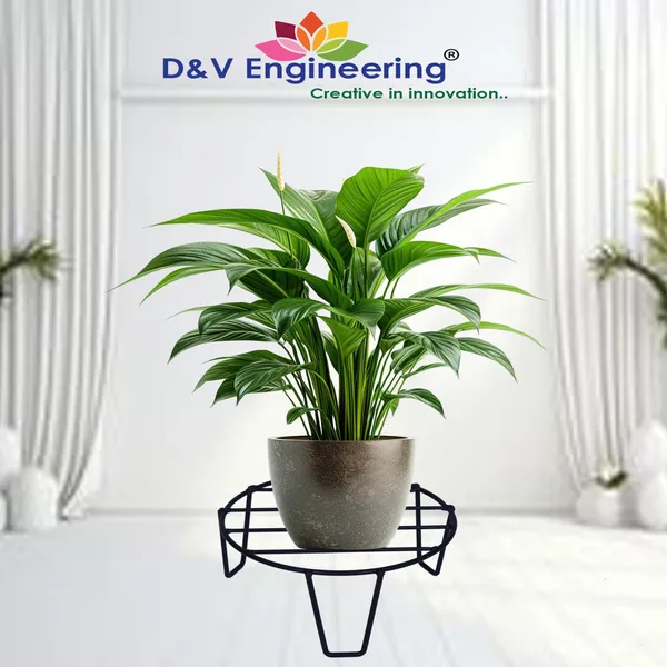 Set_of_2_-Black,_Metal_plant_stands_for_outdoor