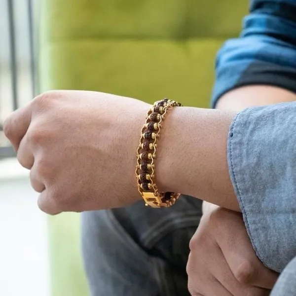 5_Mukhi_Gold_plated_Rudraksha_Bracelet_For_Positive_Energy.