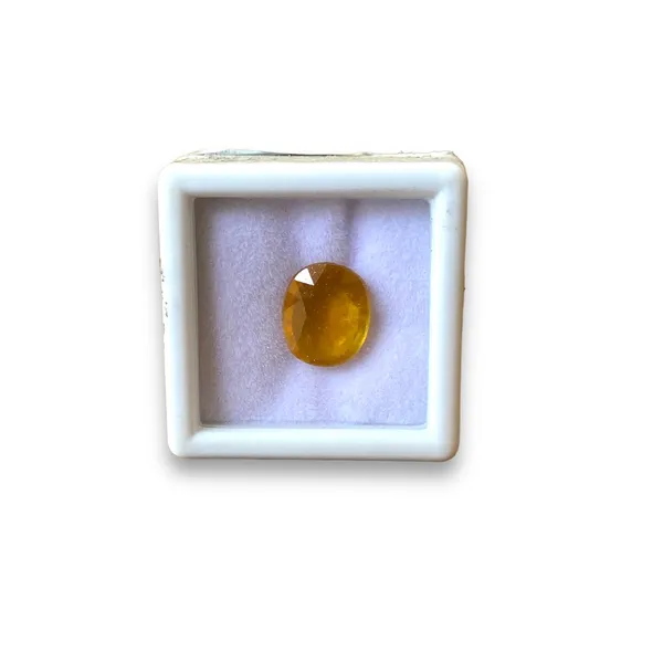 Natural_Yellow_Sapphire_(Pukhraj_)