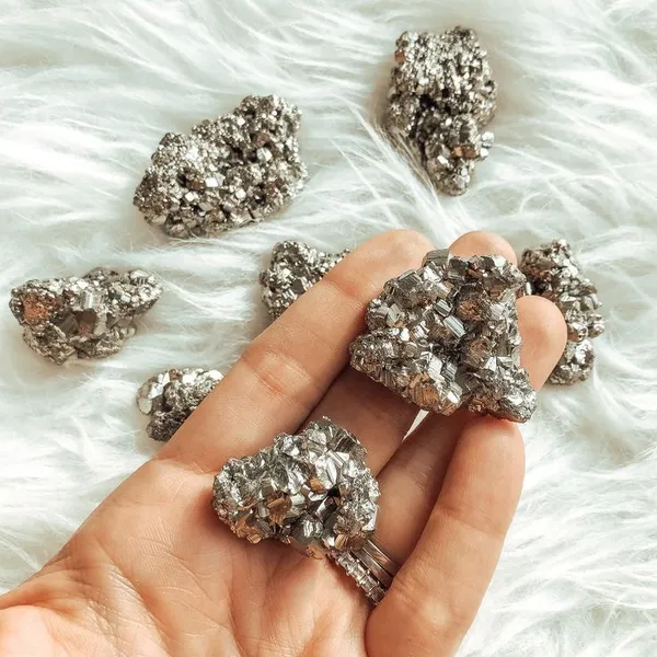 Natural_Raw_Pyrite_Stone_For_Wealth_Attraction_(PACK_OF_2)