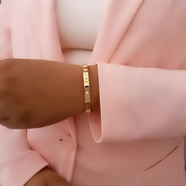 Gold_Round_Kada_Diamond