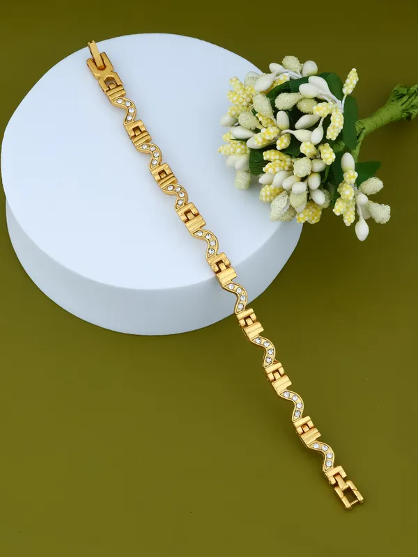 Gold_Snack_Bracelet_for_Women_and_Girls