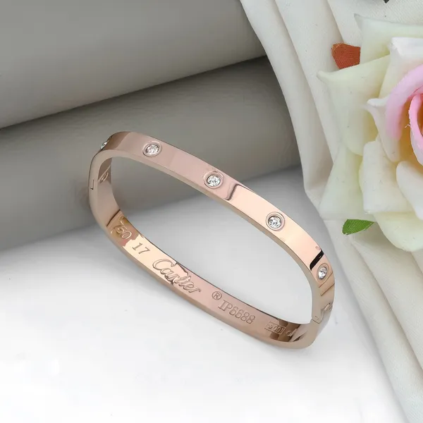 Rosegold_Rose_Square_Round_Kada