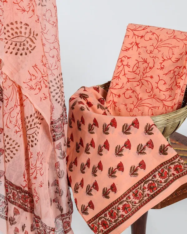 Hand_Block_Print_ORANGE_COLOR_Pure_Cotton_Suit_with_BOOTI_PRINT_in_CHIFFON_Dupatta