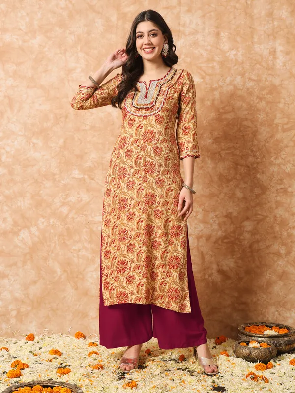 Beige_and_Maroon_Floral_Printed_Yoke_Design_Straight_Kurta