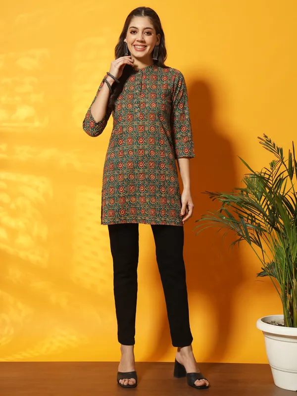 Pine_Green_and_Maroon_Ajarakh_Printed_Tunic