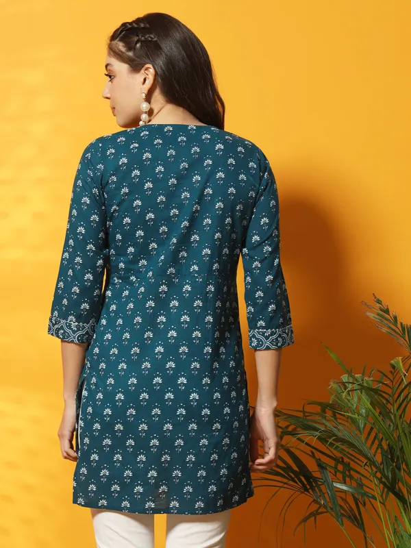 Teal_Blue_and_White_Bagru_Printed_Tunic