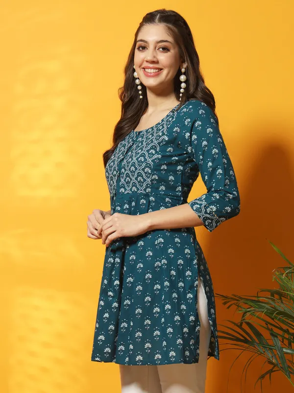 Teal_Blue_and_White_Bagru_Printed_Tunic