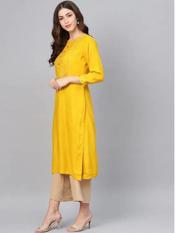 Yellow_Embroidery_Straight_Kurta