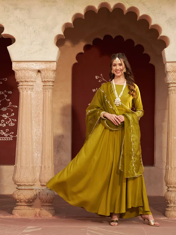 Mehendi_Green_Anarkali_Suit_Set_with_Dupatta