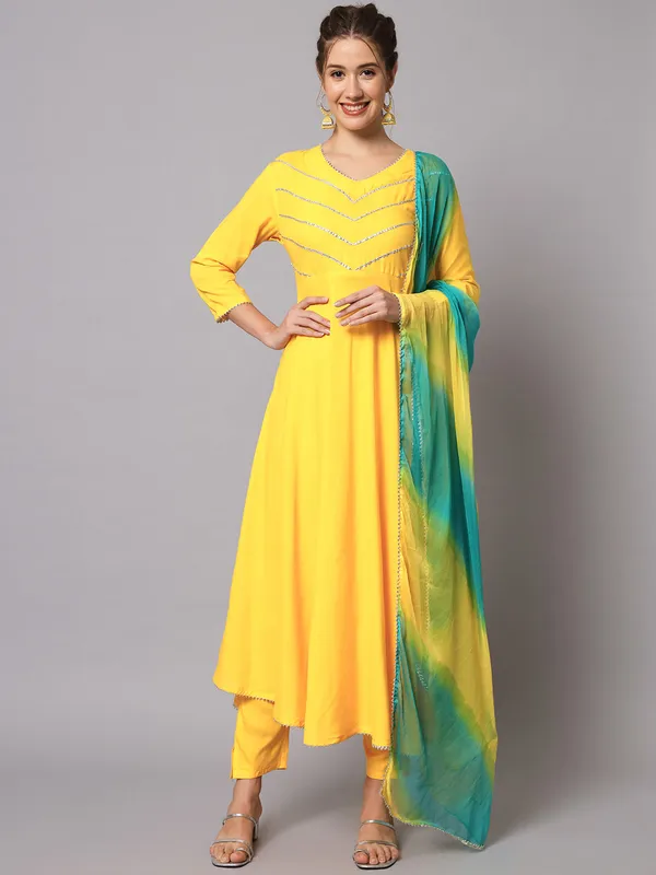 Yellow_Yoke_Design_Flared_Kurta_Set_with_Dupatta