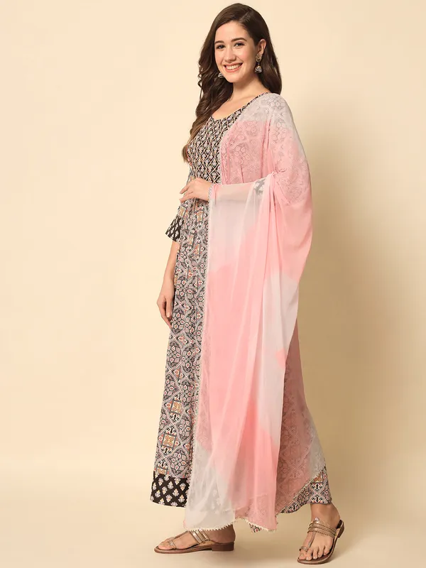 Black_and_Pink_Anarkali_Dress_with_Dupatta