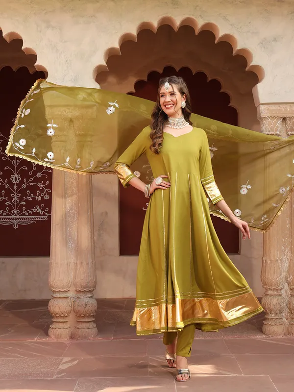 Mehendi_Green_Anarkali_Suit_Set_with_Dupatta