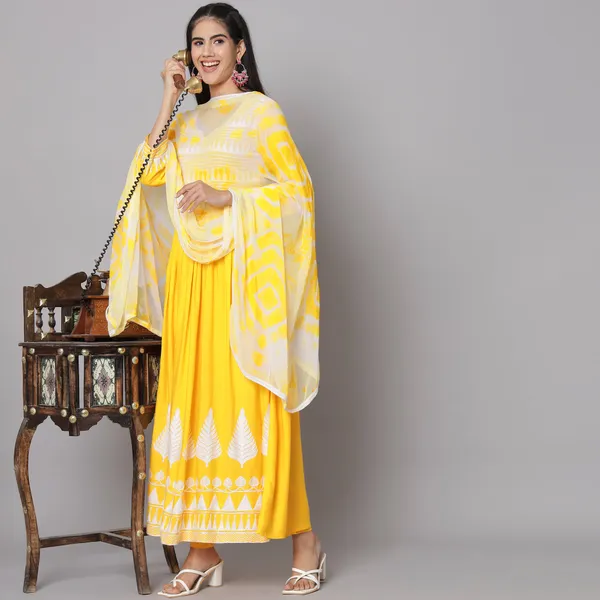 Yellow_and_White_Embroidered_Flared_Kurta_Set_with_Dupatta