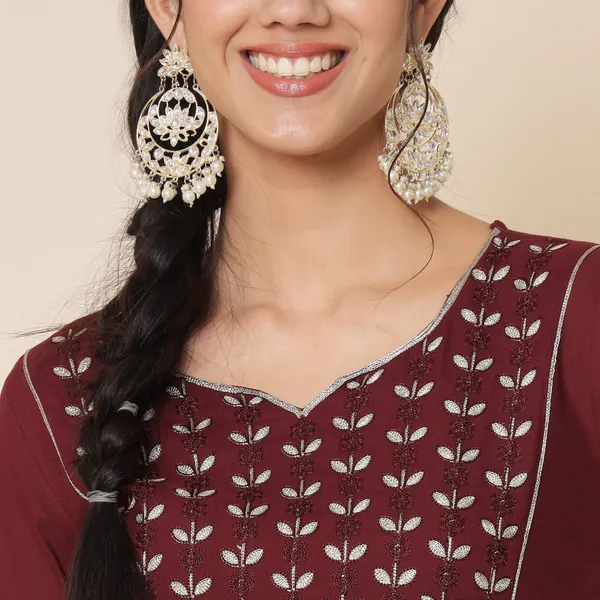 Brick_Brown_Ethnic_Embroidered_Kurta_Pants_Set_with_Dupatta