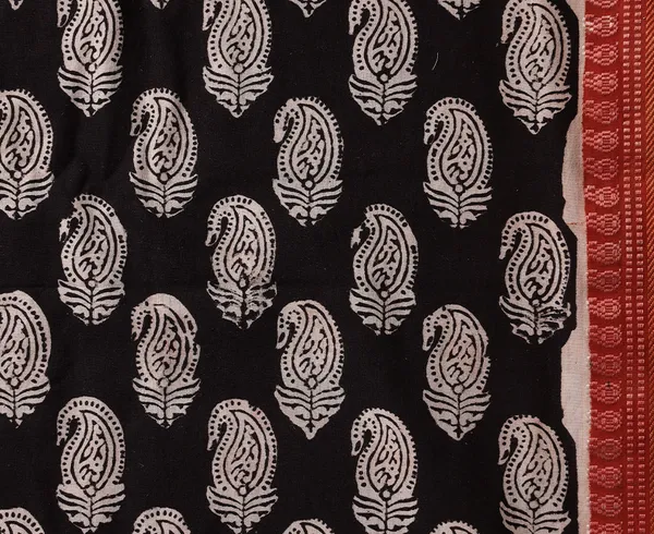 Exclusive_Hand_Block_Print_Pure_Cotton_Suit_with_Mulmul_Dupatta
