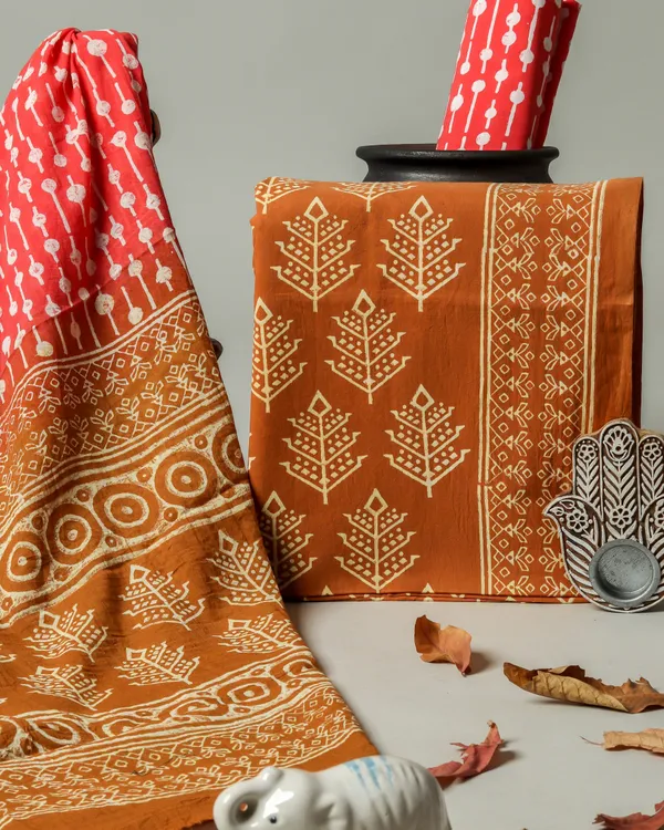 Cotton_Peach_and_Brown_Hand_Block_Ethnic_Motif_Printed_Unstitched_Suit_Set