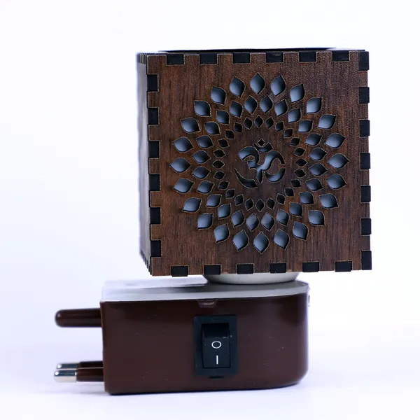 OM_Acrylic_3D_Illusion_RGB__Colour_Changing_LED_Plug_and_Play_Night_Lamp__(10_cm,_D0163-OM)