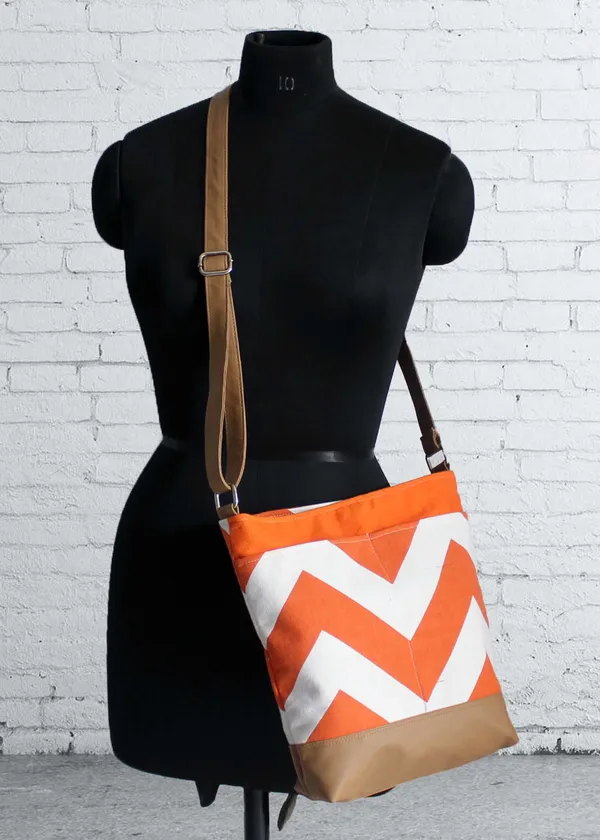 Pack_of_1_Piece_Cotton_Orange_Chevron_Printed_Hand_Bag_for_Girl,_Boy,_Men_and_Women