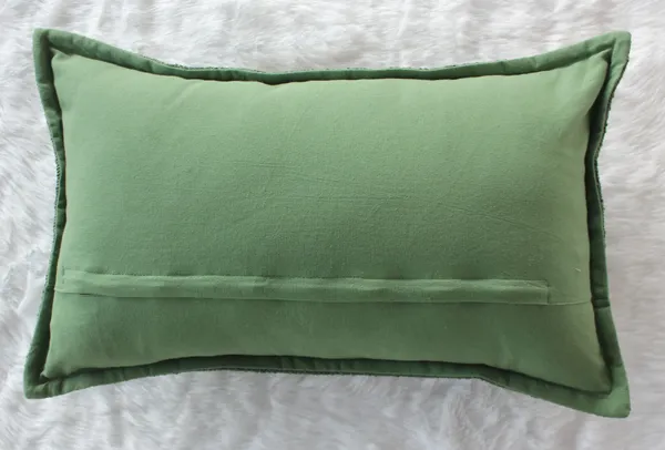 Pack_of_2_Pieces_Polyester_Dark_Green_Delta_Boucle_Collection_Cushion_and_Pillow_Cover_for_Living_Room_and_Bedroom