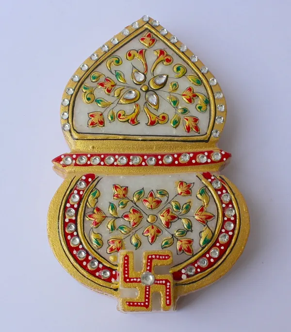 Pack_of_1_Piece_Marble_Multicolor_Hand_Painted_Roli_Tikka_Holder_for_Pooja_Room_and_Table_Decoration