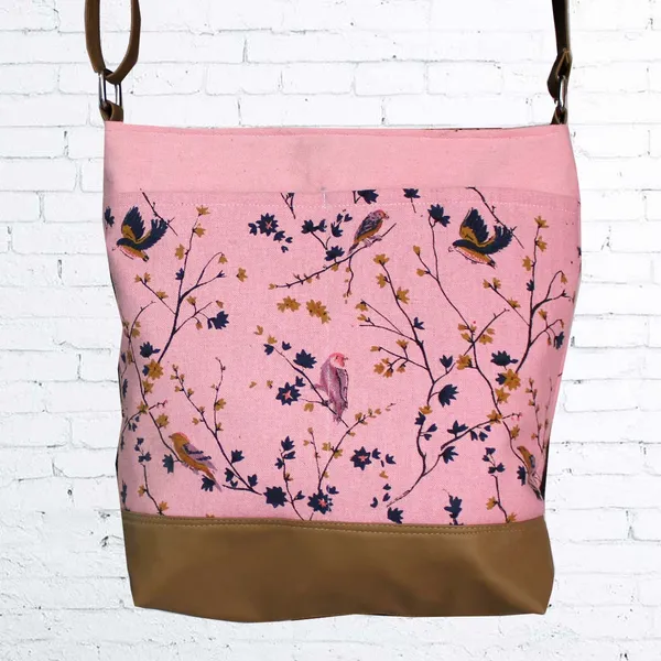Pack_of_1_Piece_Cotton_Pink_Multi_Bird_Printed_Cream_Hand_Bag_for_Girl,_Boy,_Men_and_Women