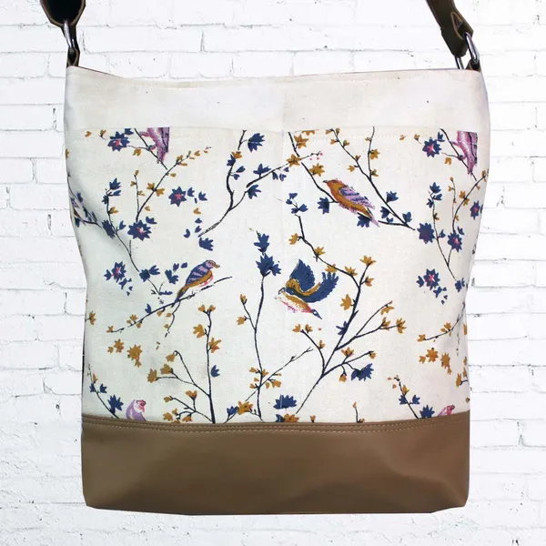 Pack_of_1_Piece_Cotton_Cream_Multi_Bird_Printed_Cream_Hand_Bag_for_Girl,_Boy,_Men_and_Women