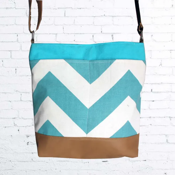 Pack_of_1_Piece_Cotton_Aqua_Chevron_Printed_Hand_Bag_for_Girl,_Boy,_Men_and_Women