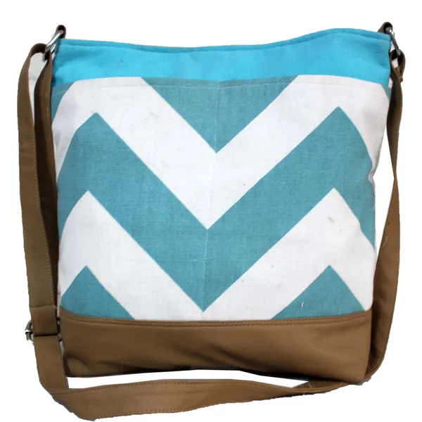 Pack_of_1_Piece_Cotton_Aqua_Chevron_Printed_Hand_Bag_for_Girl,_Boy,_Men_and_Women