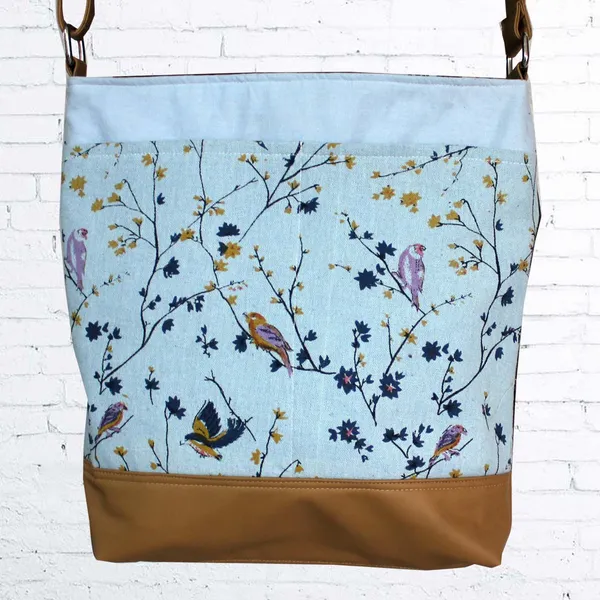 Pack_of_1_Piece_Cotton_Blue_Multi_Bird_Printed_Cream_Hand_Bag_for_Girl,_Boy,_Men_and_Women