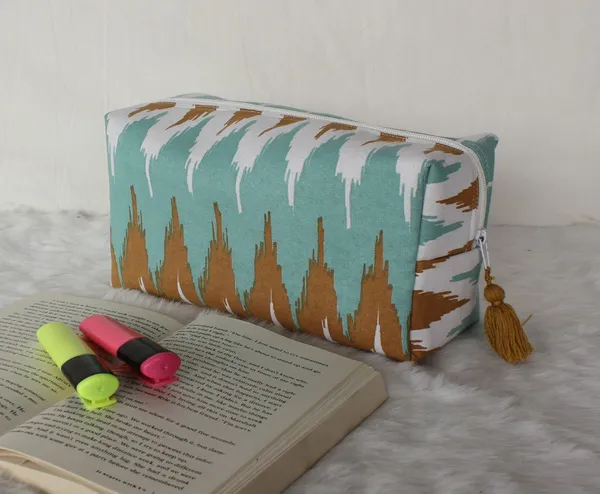 Pack_of_1_Piece_Cotton_Aqua_Khakhi_Printed_Ternion_Collection_Travel_Organize_Pouch_for_Women,_Men,_Girls,_and_Boys