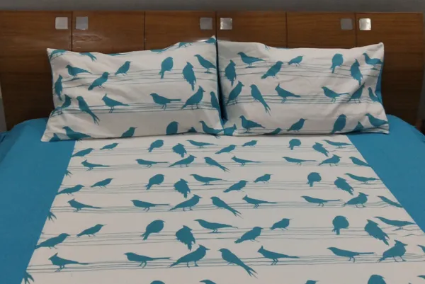 Pack_of_3_Pieces_Cotton_Blue_Bird_Printed_Bedsheet_With_Pillow_Cover_for_Bedroom,_Guest_Room,_Kids_Room