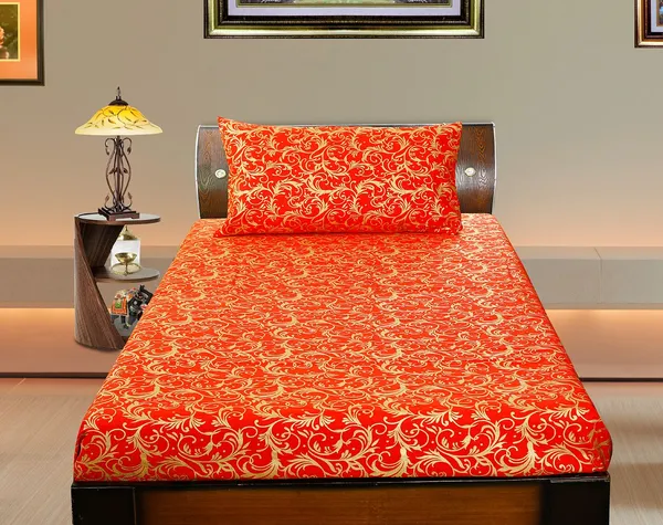 Pack_of_2_Pieces_Cotton_Red_Royal_Gold_Printed_Single_Bedsheet_With_Pillow_Cover_for_Bedroom,_Guest_Room,_Kids_Room
