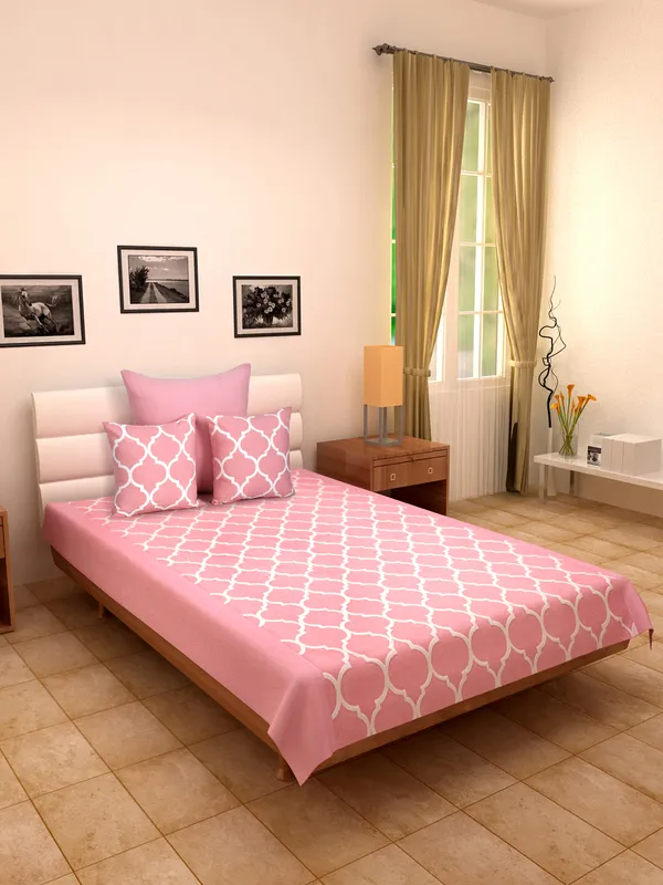 Pack_of_4_Pieces_Cotton_Pink_Ogee_Printed_Single_Bedsheet_With_Sham_Cover_and_Cushion_Cover_for_Bedroom,_Guest_Room,_Kids_Room