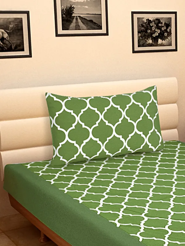 Pack_of_2_Pieces_Cotton_Green_Ogee_Printed_Single_Bedsheet_With_Pillow_Cover_for_Bedroom,_Guest_Room,_Kids_Room