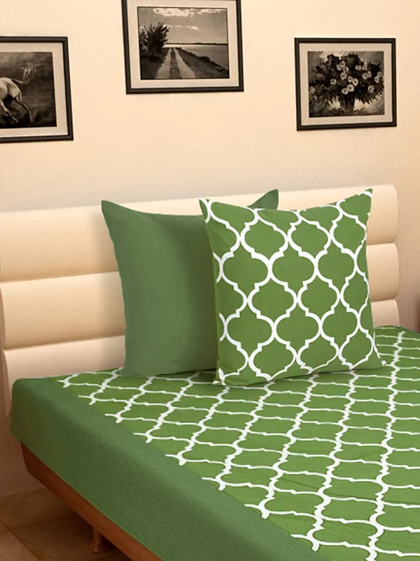Pack_of_3_Pieces_Cotton_Green_Ogee_Printed_Single_Bedsheet_With_Sham_Cover_for_Bedroom,_Guest_Room,_Kids_Room